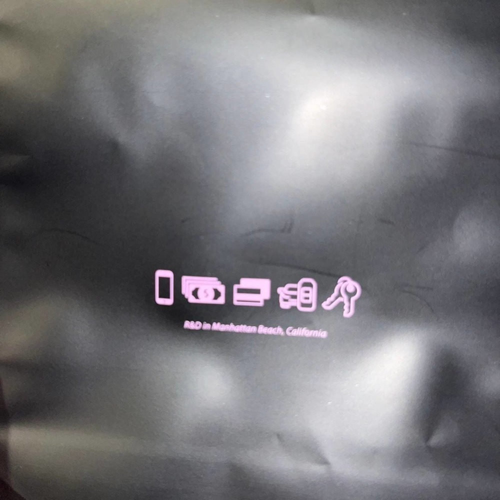 Psycho Tuna Floral Pool Shorts With Waterproof Phone Holder Size Small - Picture 9 of 9